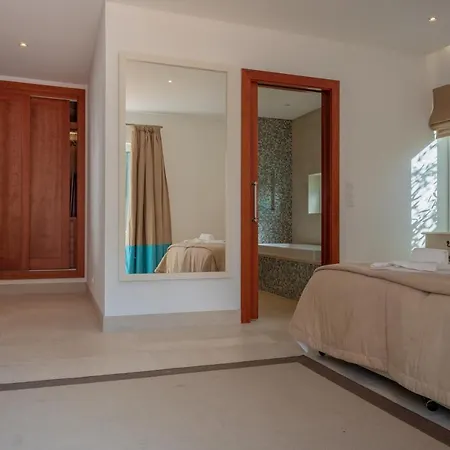 Villa Deslumbrante V6 *