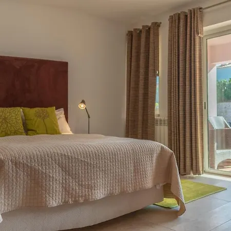 Deslumbrante V6 Вилла *