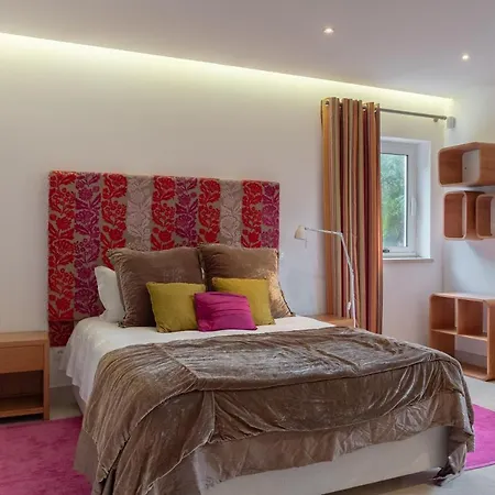 Deslumbrante V6 Villa