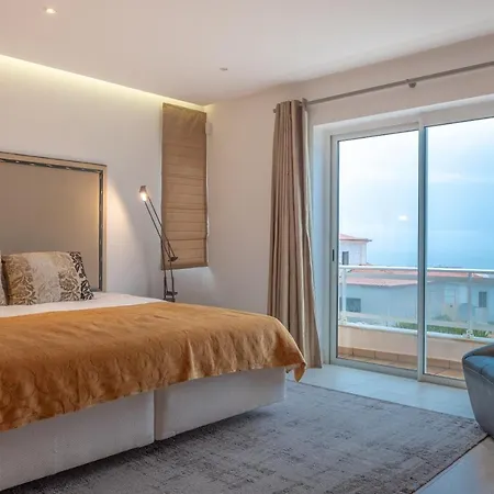 Deslumbrante V6 Villa